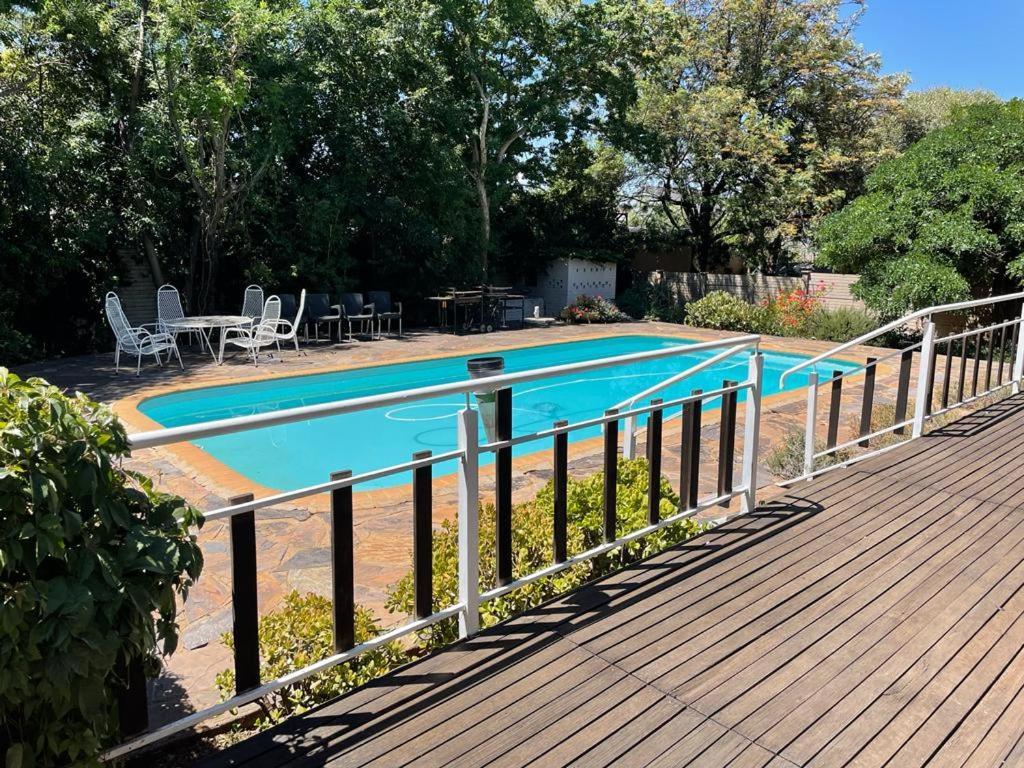Credo Guest House Bloemfontein Esterno foto