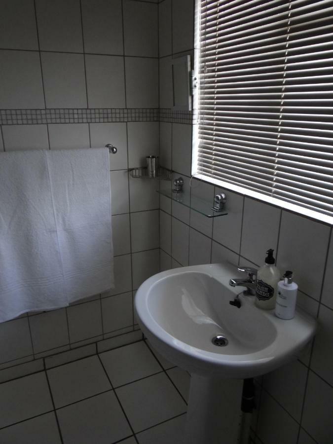Credo Guest House Bloemfontein Esterno foto