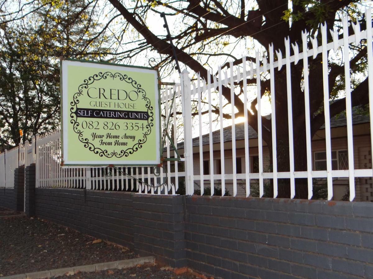 Credo Guest House Bloemfontein Esterno foto