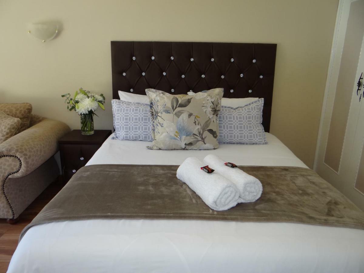 Credo Guest House Bloemfontein Esterno foto