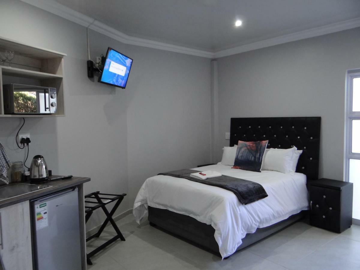 Credo Guest House Bloemfontein Esterno foto