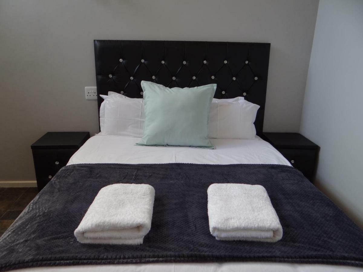 Credo Guest House Bloemfontein Esterno foto