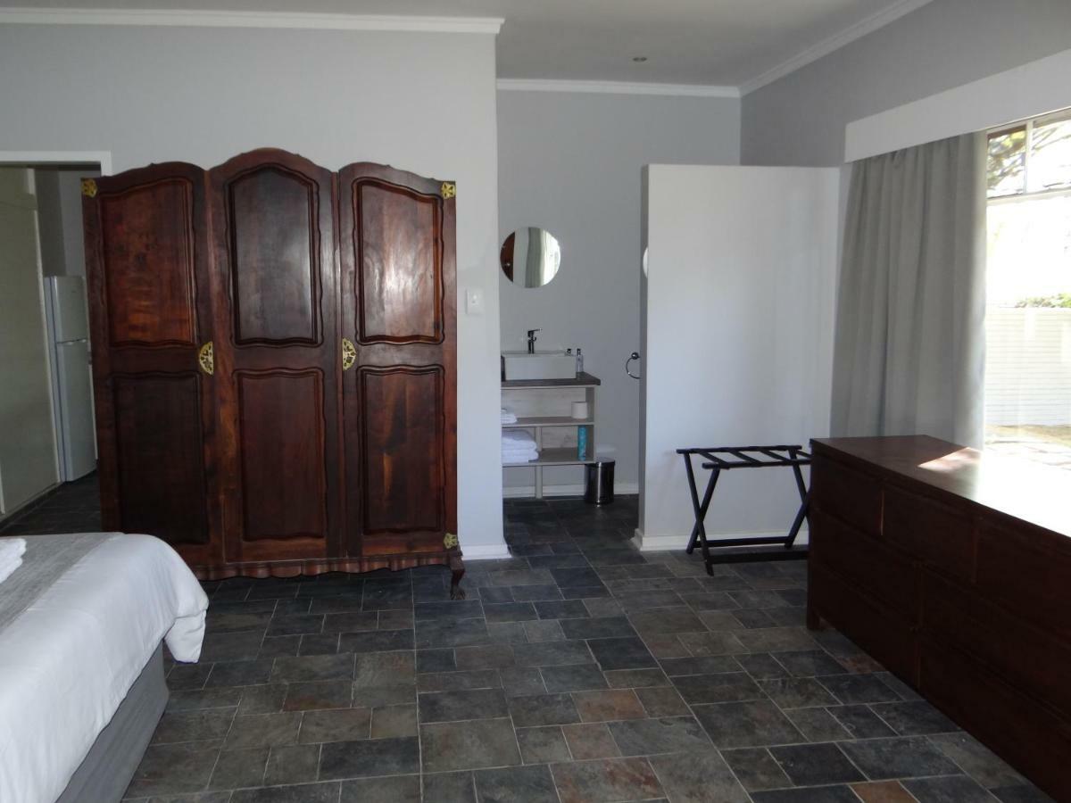 Credo Guest House Bloemfontein Esterno foto